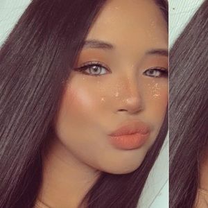 Meet your Posher, Christelle